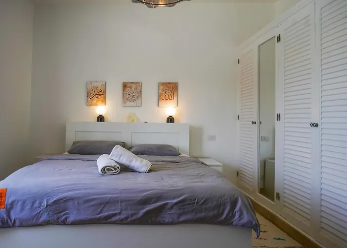 Villa White Heaven - Swim, Lounge & Sunset Magic Gurdaka